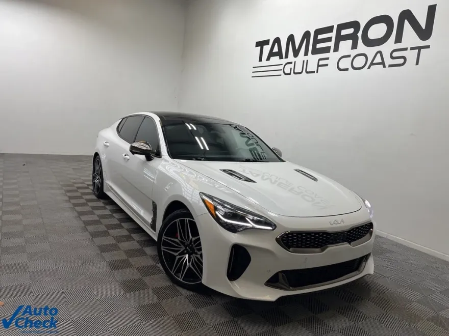 2023 Kia Stinger GT2 photo 1