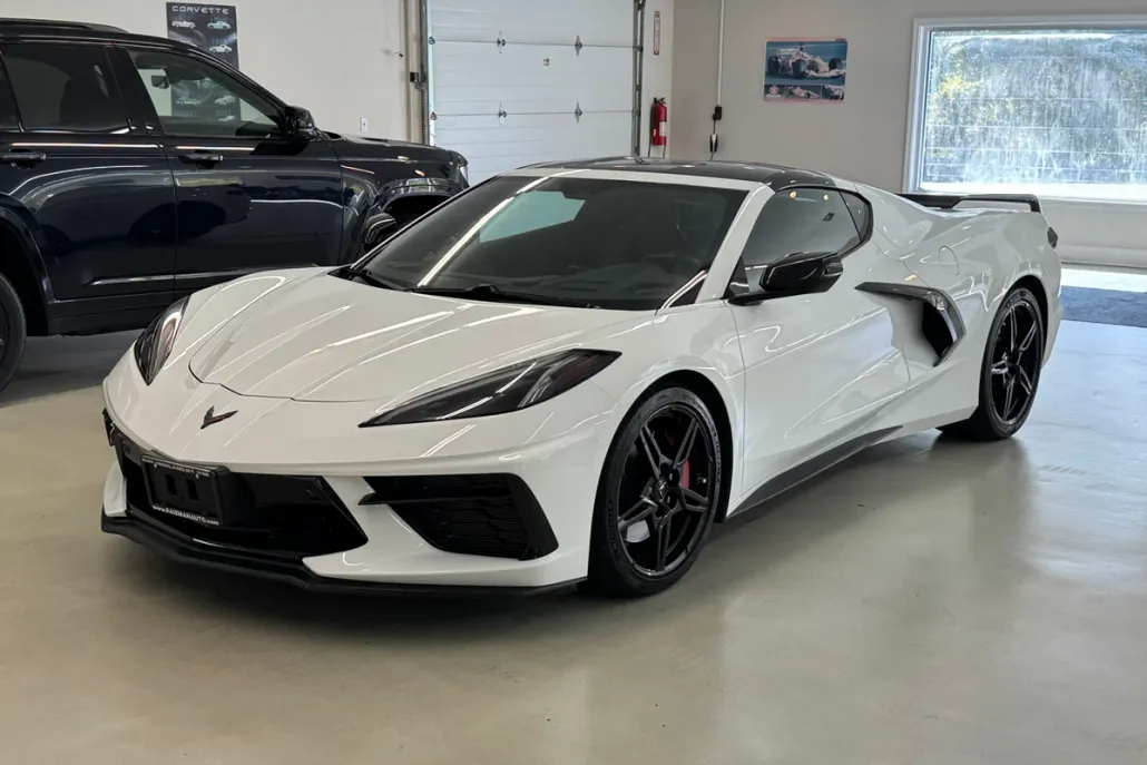 2021 Chevrolet Corvette Stingray Coupe 3LT photo 1