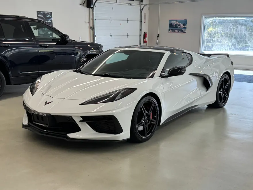 2021 Chevrolet Corvette Stingray Coupe 3LT photo 1