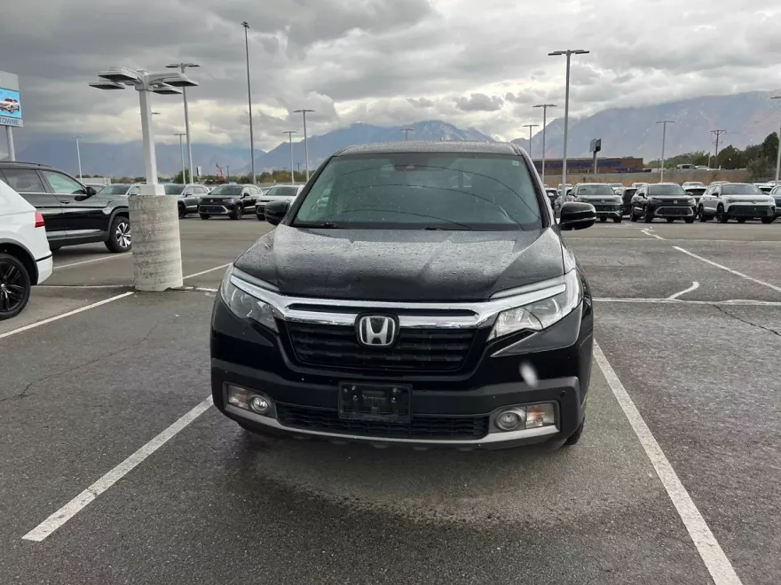 2019 Honda Ridgeline RTL-E photo 1