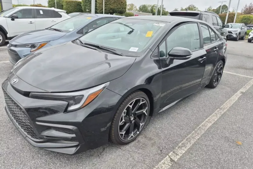 2025 Toyota Corolla SE photo 1