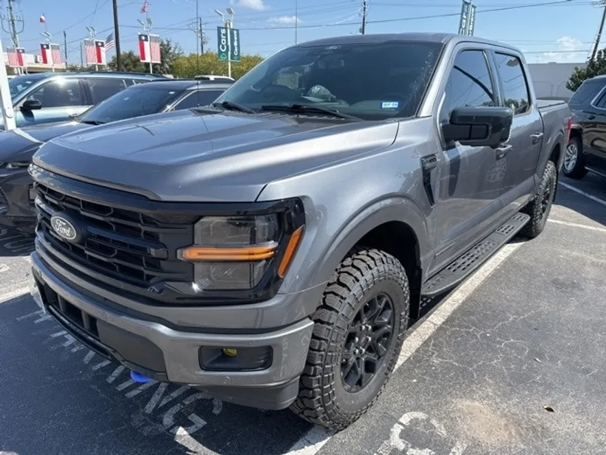 2024 Ford F-150 XLT photo 1