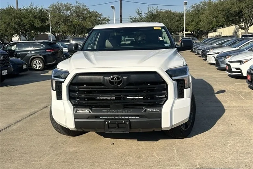 2024 Toyota Tundra SR5 photo 1