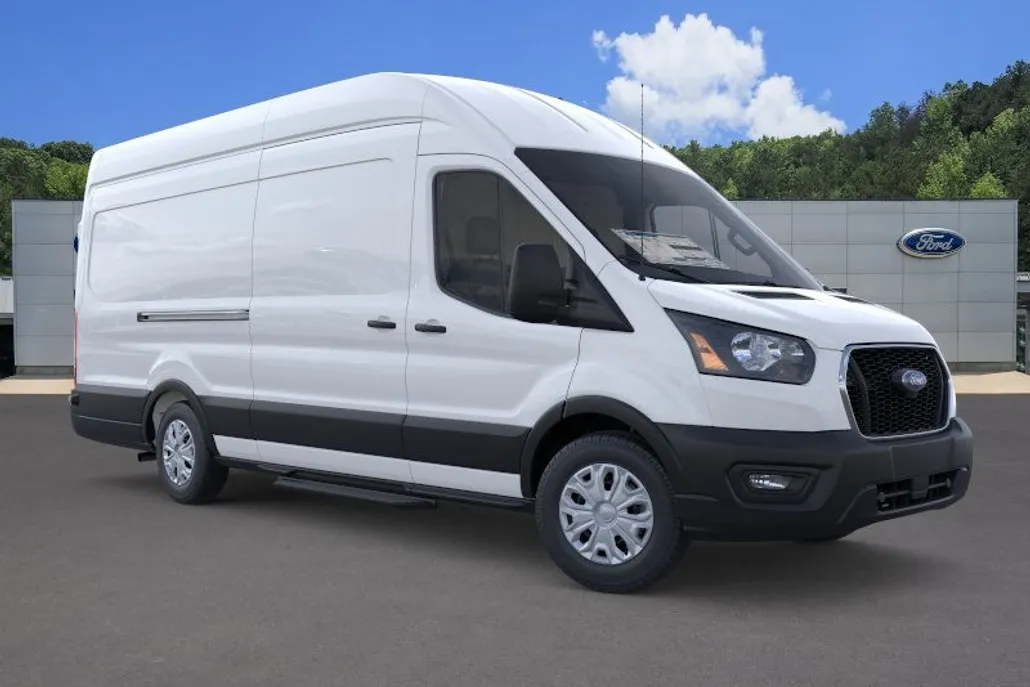 2025 Ford Transit photo 1
