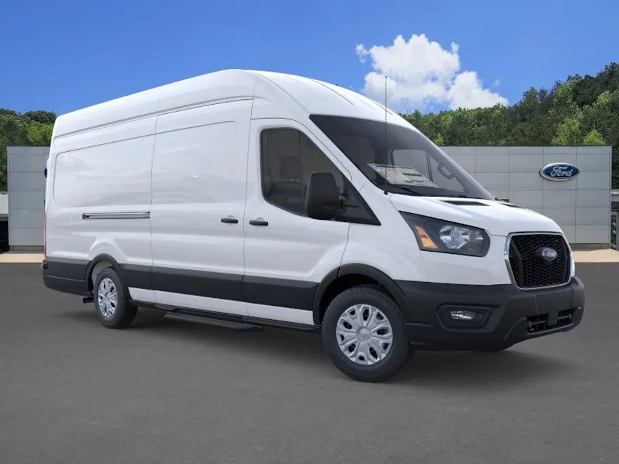 2025 Ford Transit photo 1