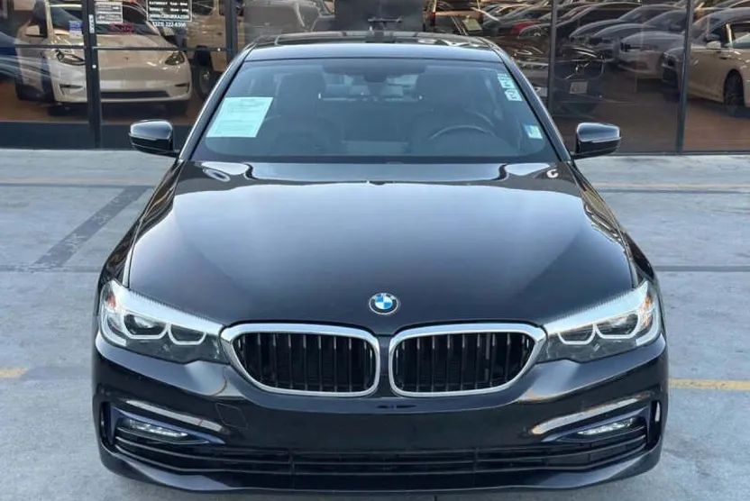 2018 Bmw 530e Sedan photo 1