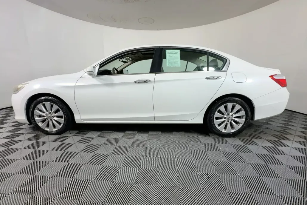 2015 Honda Accord EX-L V6 photo 1