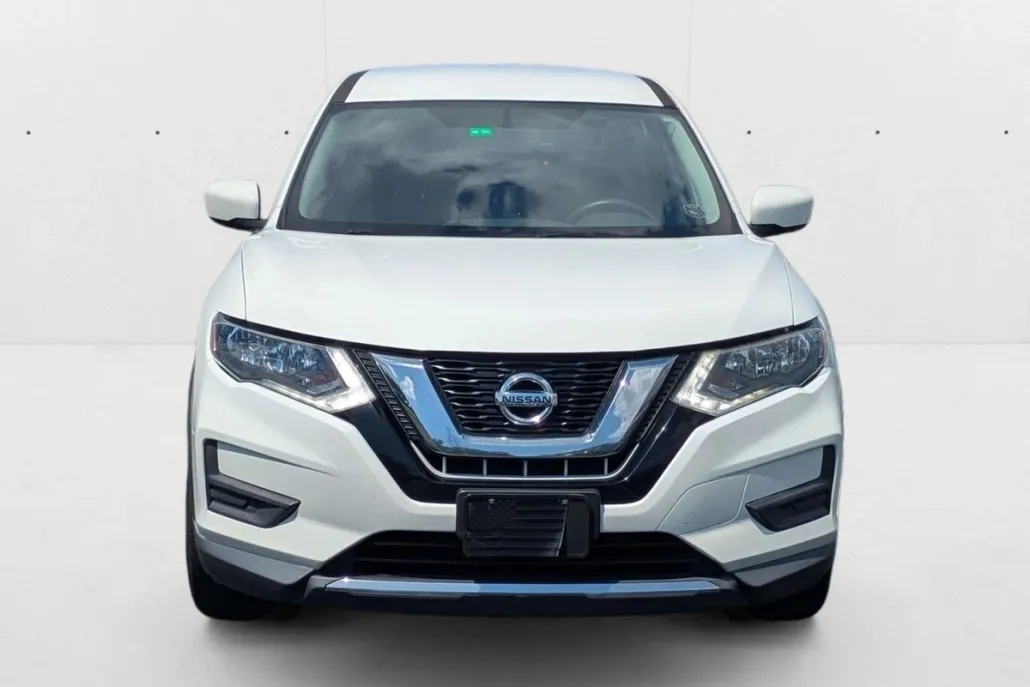 2017 Nissan Rogue AWD S photo 1