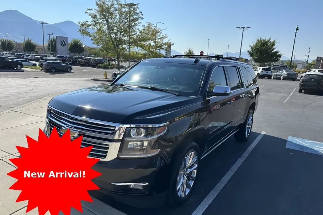 2019 Chevrolet Suburban Premier photo 1