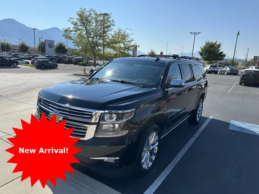 2019 Chevrolet Suburban Premier photo 1