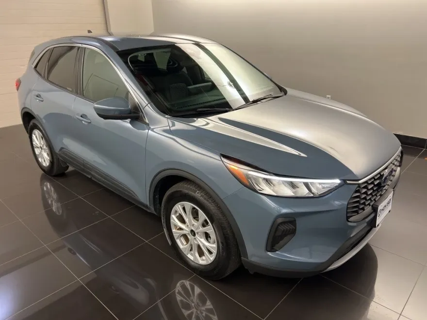 2023 Ford Escape Active photo 1