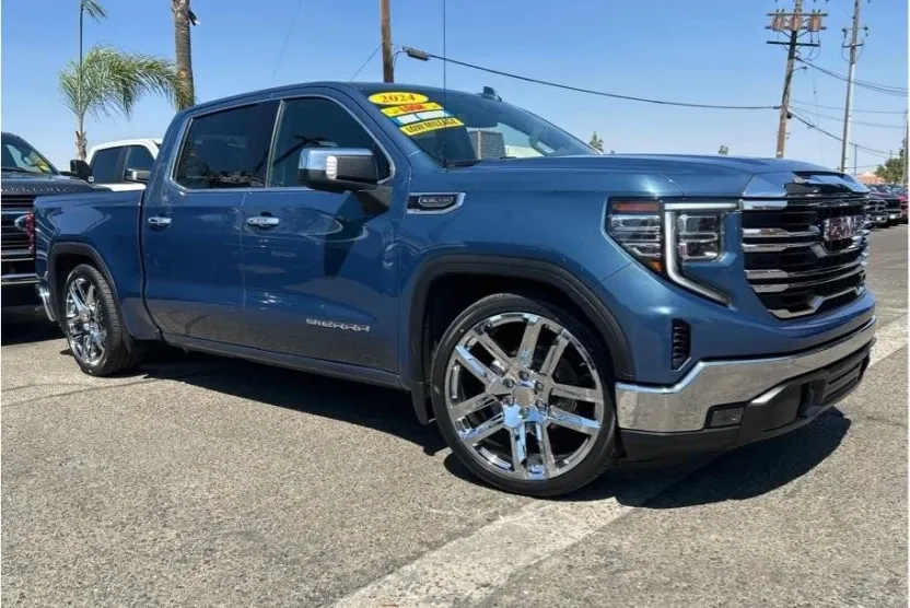 2024 Gmc Sierra 1500 SLT photo 1