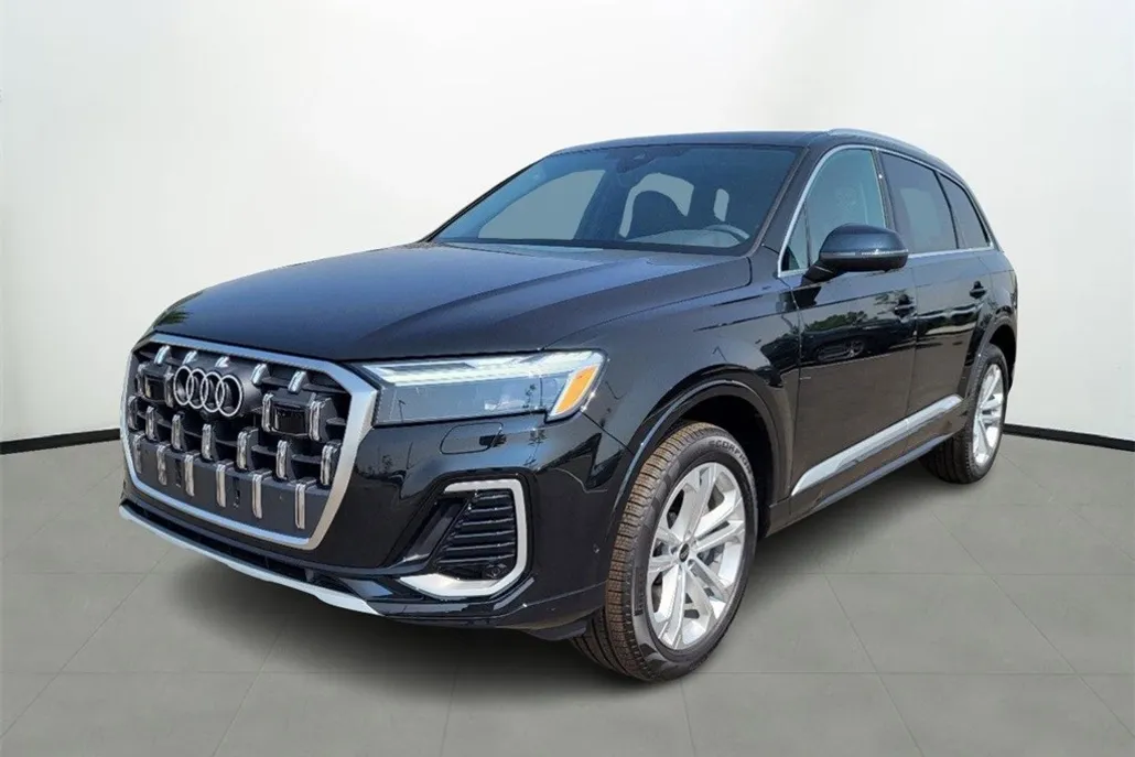 2025 Audi Q7 45 Premium photo 1