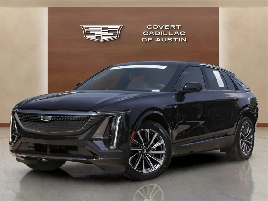 2024 Cadillac Lyriq Sport photo 1