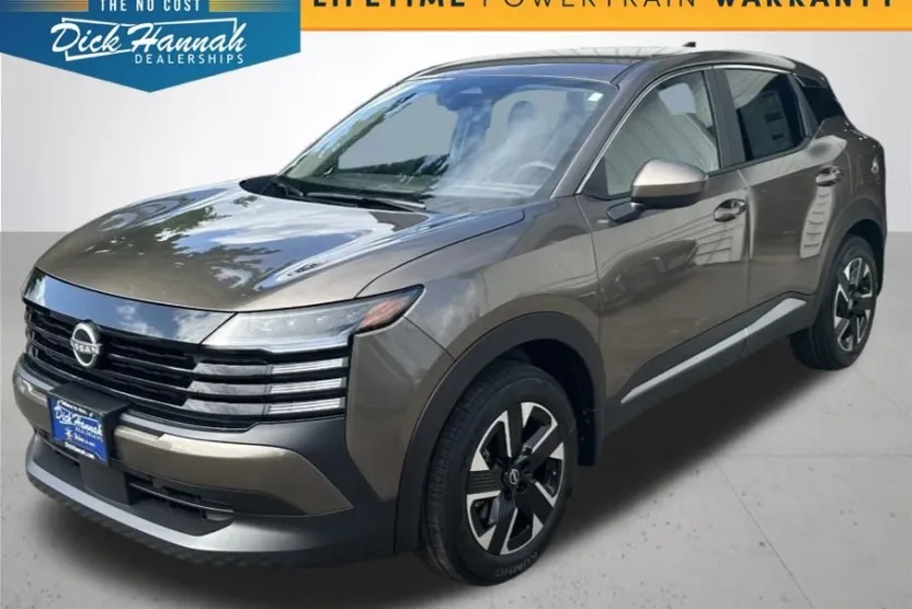 2025 Nissan Kicks SV photo 1