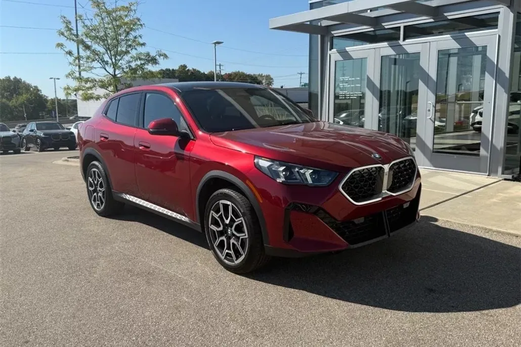 2025 Bmw X2 xDrive28i photo 1