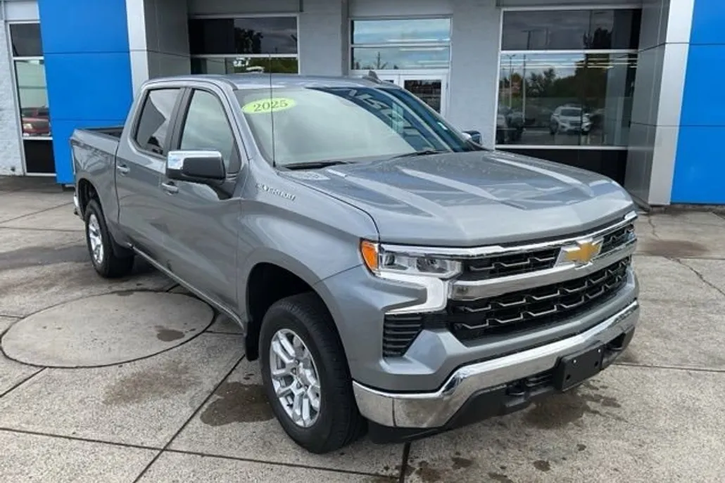 2025 Chevrolet Silverado 1500 LT photo 1
