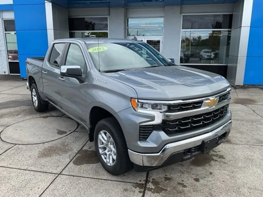 2025 Chevrolet Silverado 1500 LT photo 1