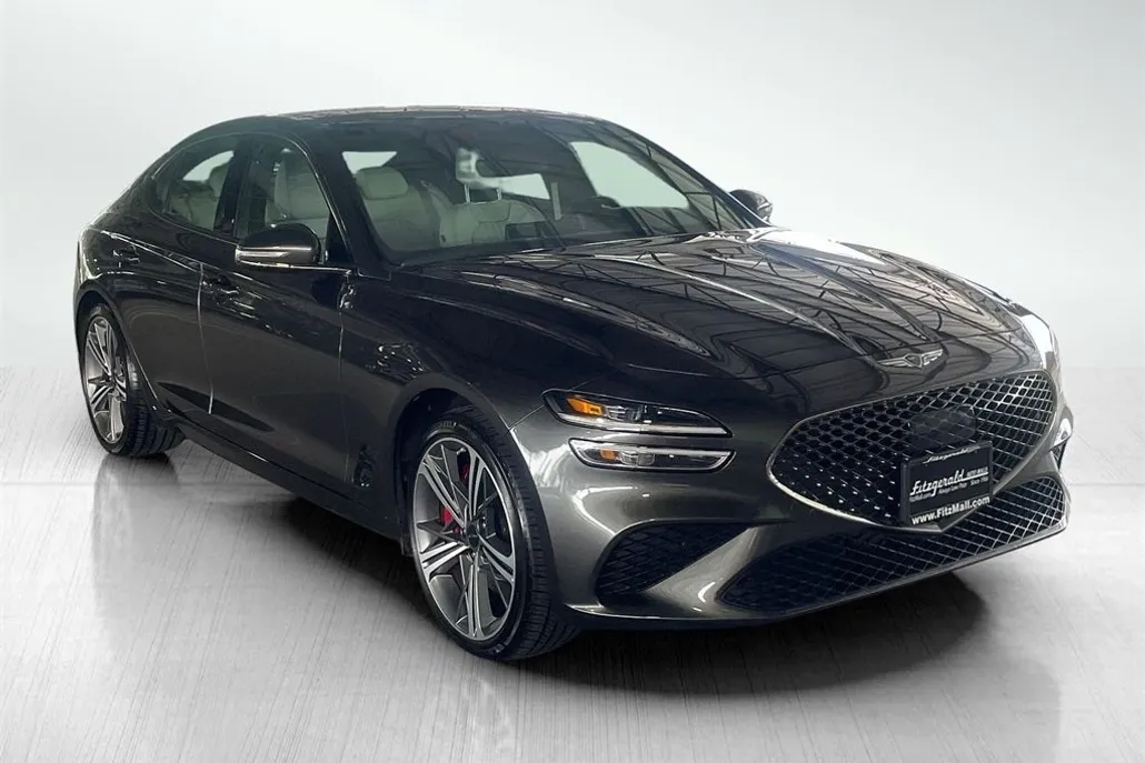 2024 Genesis G70 2.5T photo 1