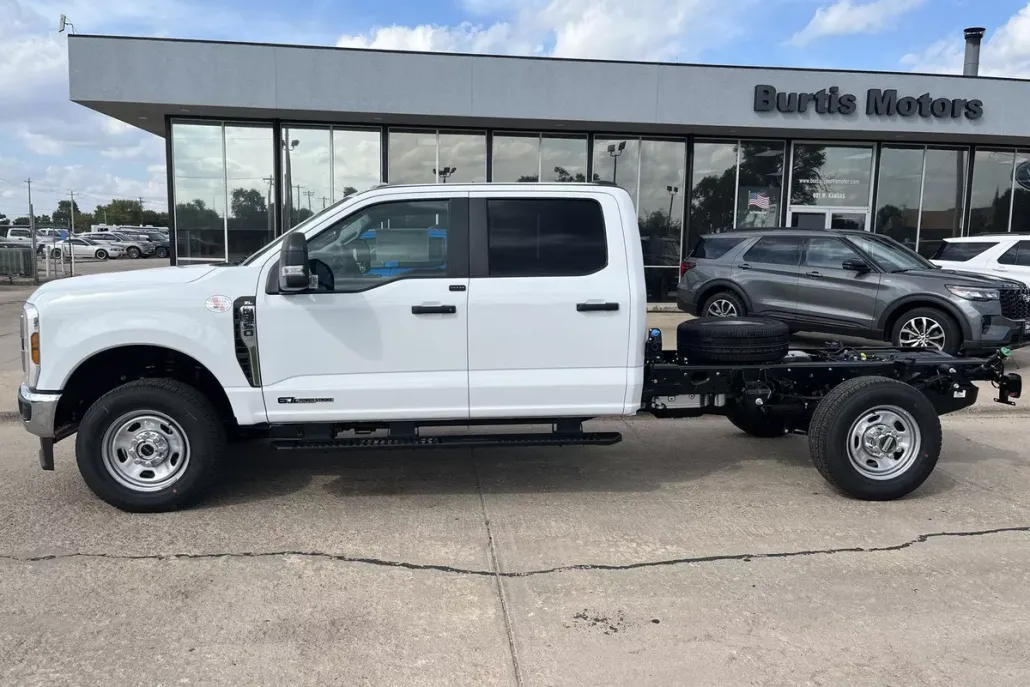 2026 Ford F-350 XL photo 1