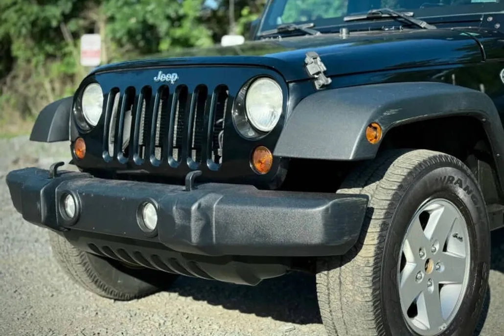 2012 Jeep Wrangler Unlimited Sport photo 1