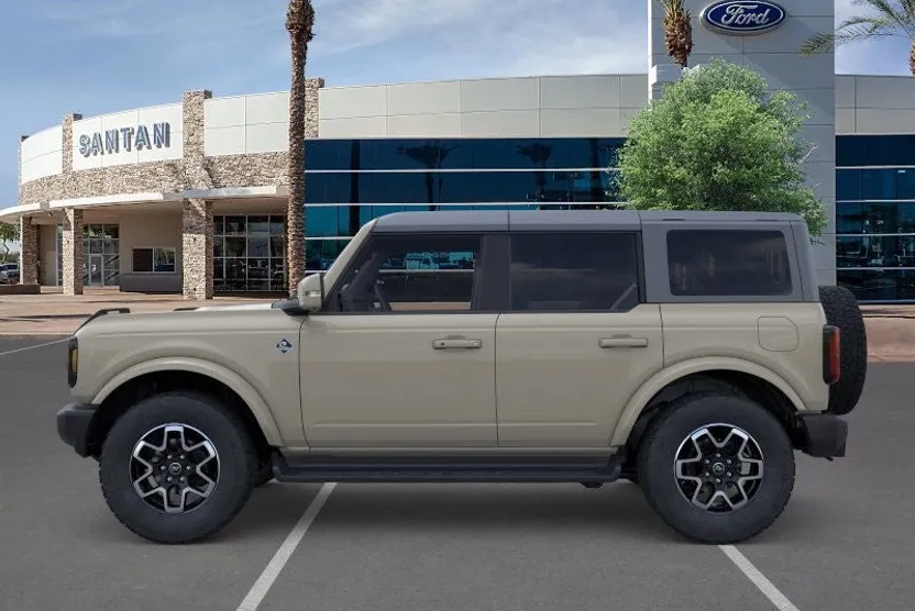 2025 Ford Bronco Outer Banks photo 1