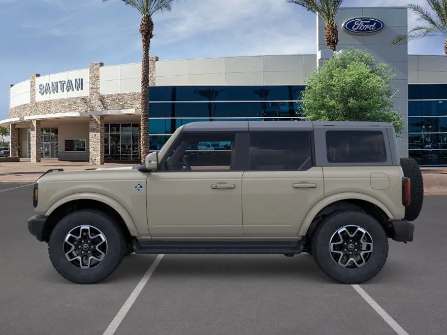 2025 Ford Bronco Outer Banks photo 1