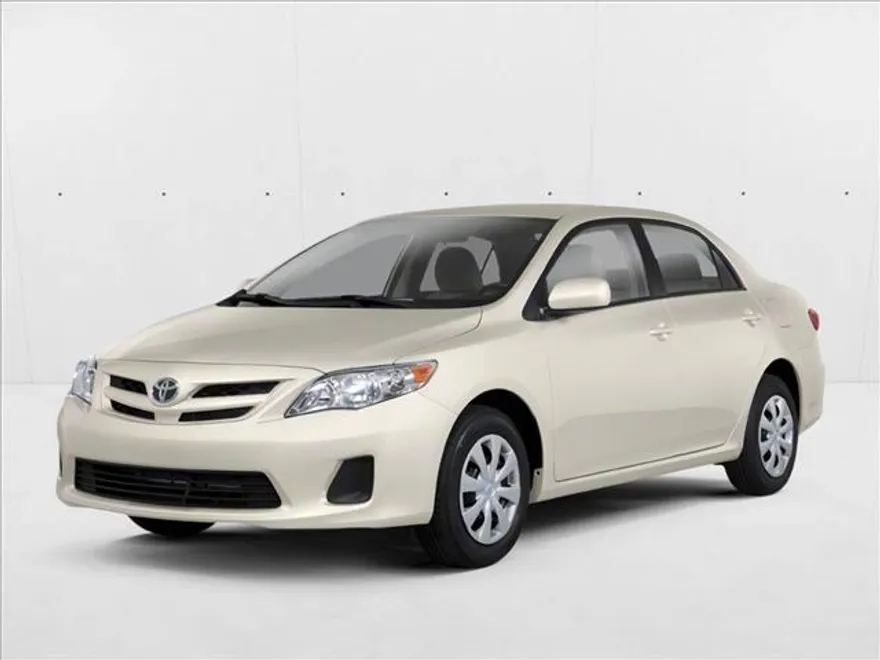 2011 Toyota Corolla LE photo 1