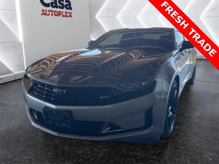 2023 Chevrolet Camaro 2LT photo 1
