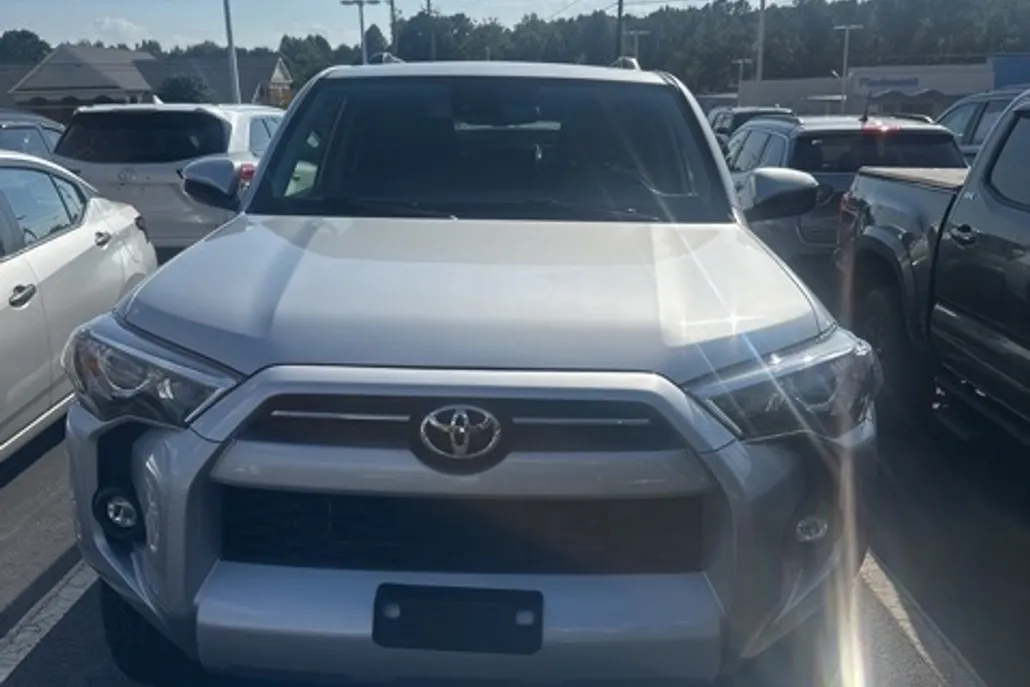 2024 Toyota 4Runner SR5 photo 1