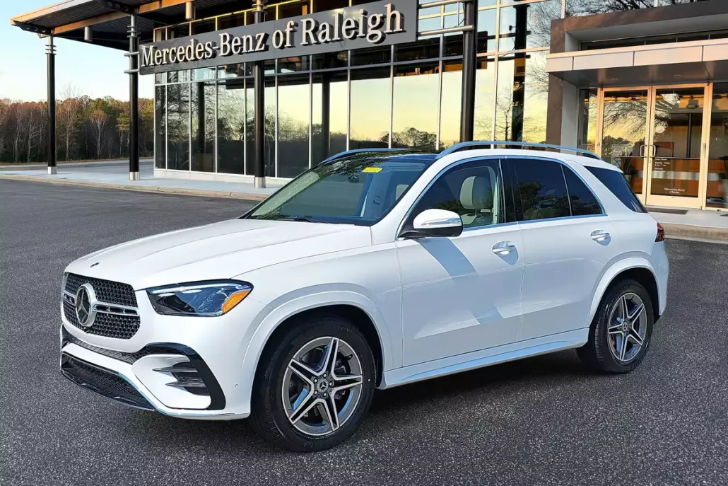 2026 Mercedes Benz GLE 450 4MATIC photo 1