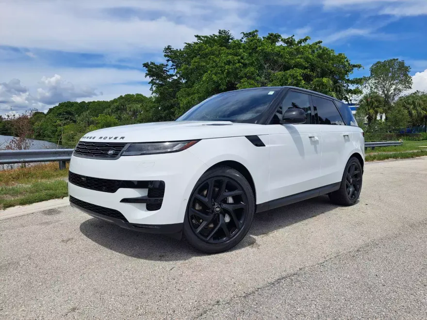 2025 Land Rover Range Rover Sport SE photo 1