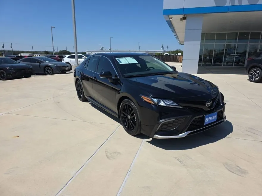 2022 Toyota Camry XSE photo 1