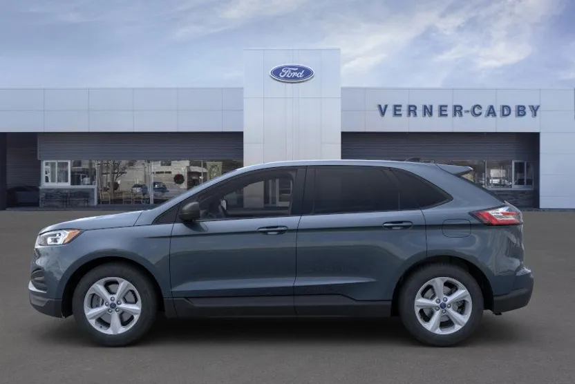 2024 Ford Edge SE photo 1