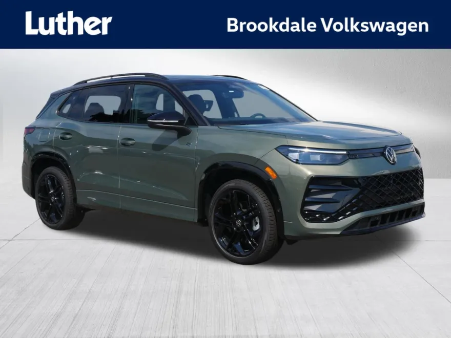 2025 Volkswagen Tiguan SE R-Line Black photo 1