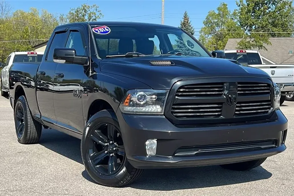 2016 Ram 1500 Sport photo 1