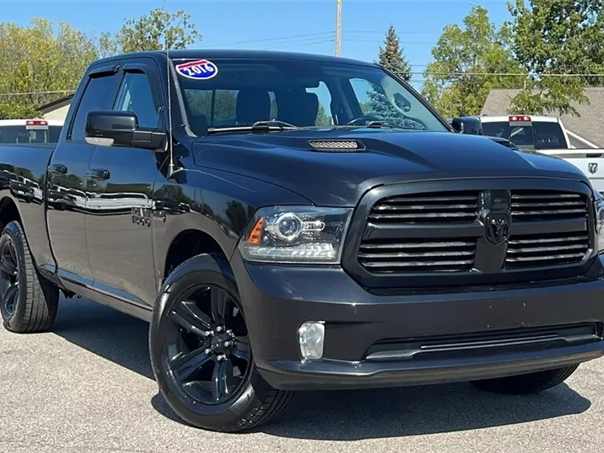 2016 Ram 1500 Sport photo 1