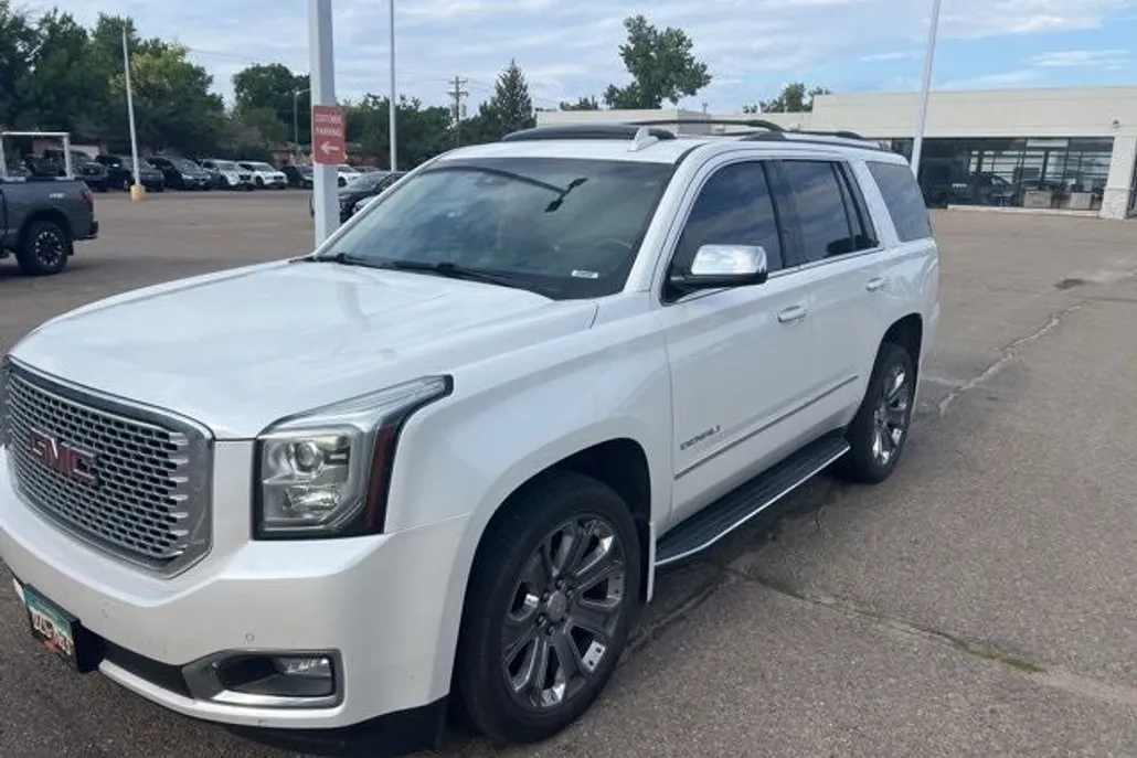 2016 Gmc Yukon Denali photo 1