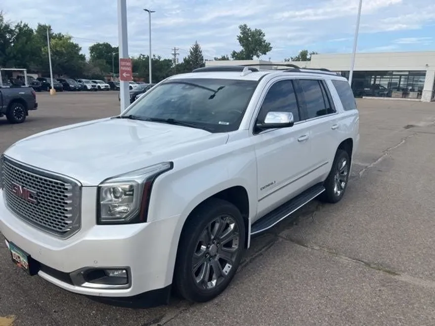 2016 Gmc Yukon Denali photo 1