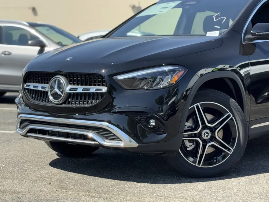 2026 Mercedes Benz GLA 250 photo 1