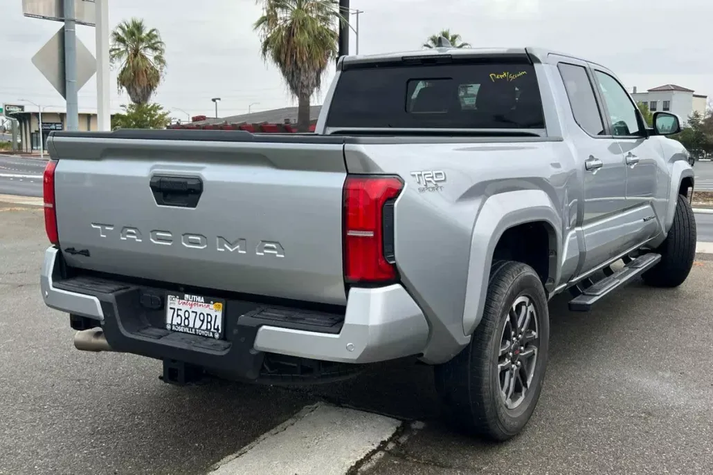 2024 Toyota Tacoma TRD Sport photo 1