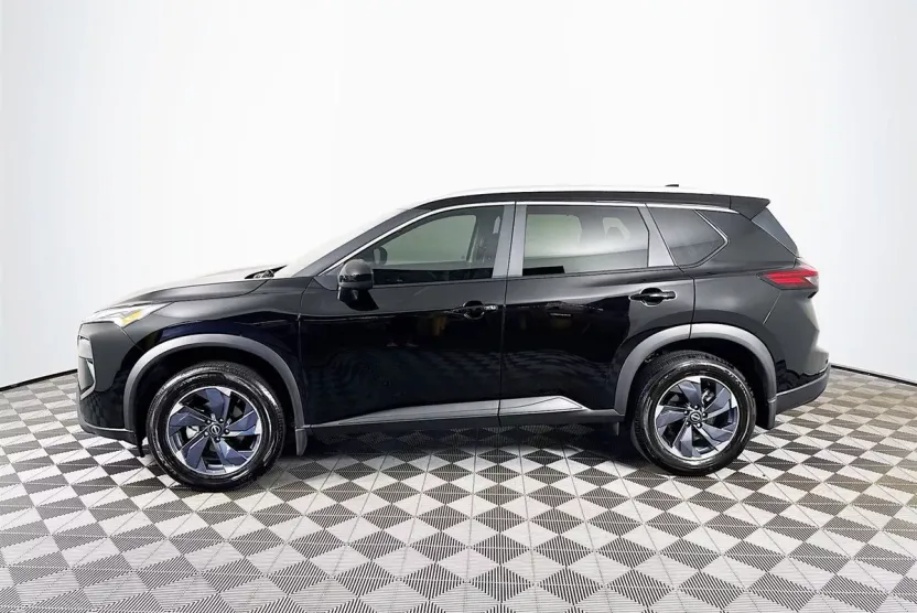 2024 Nissan Rogue SV photo 1