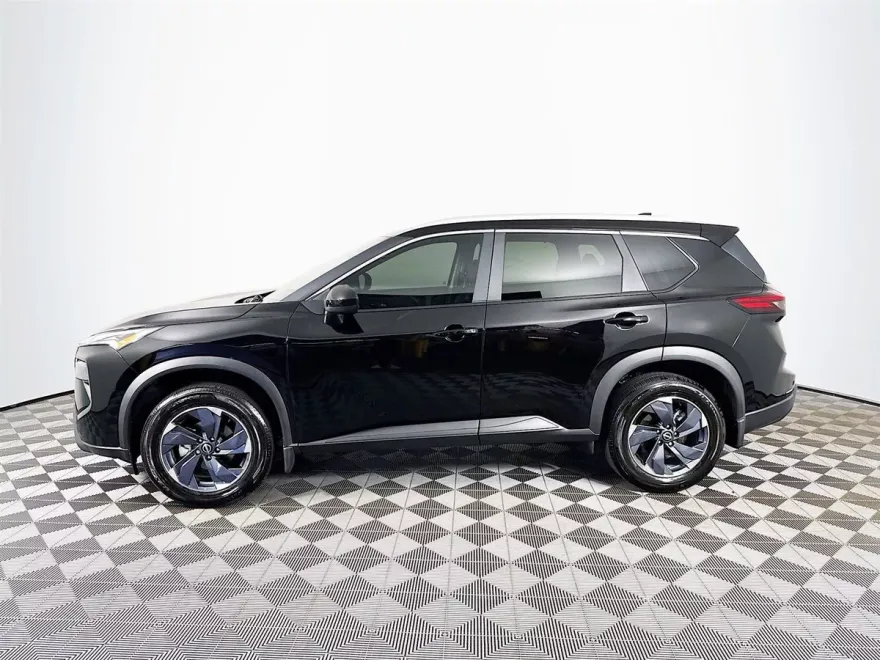 2024 Nissan Rogue SV photo 1