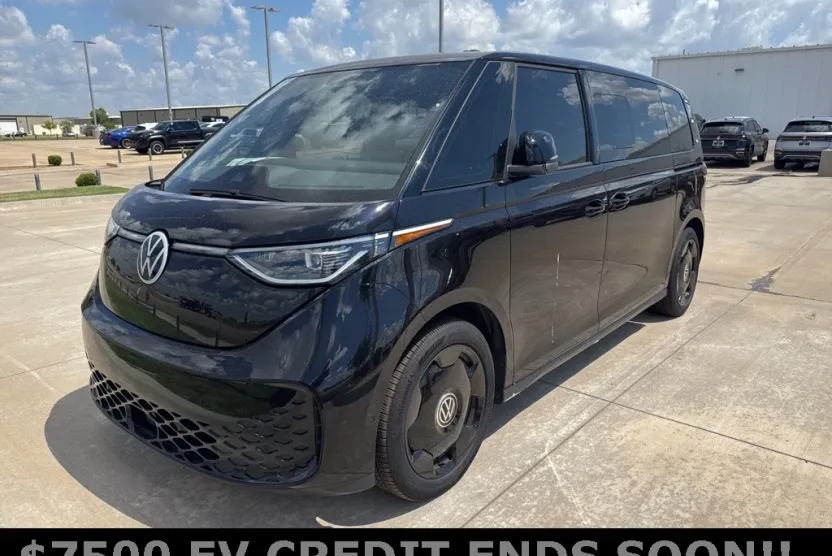 2025 Volkswagen ID. Buzz Pro S photo 1