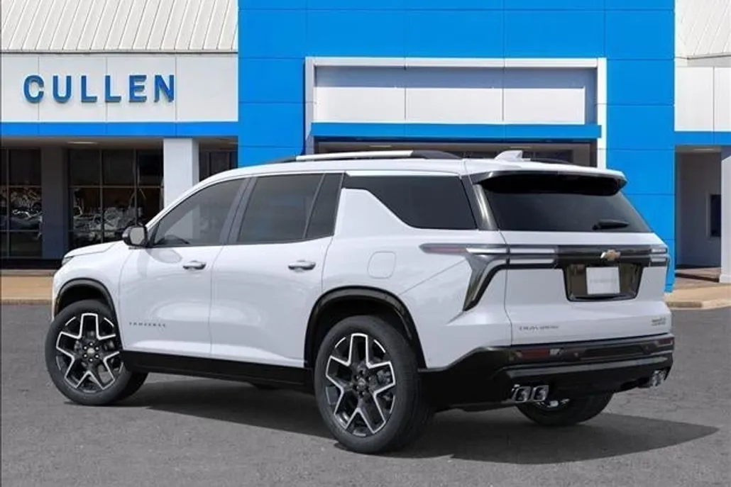 2026 Chevrolet Traverse High Country photo 1