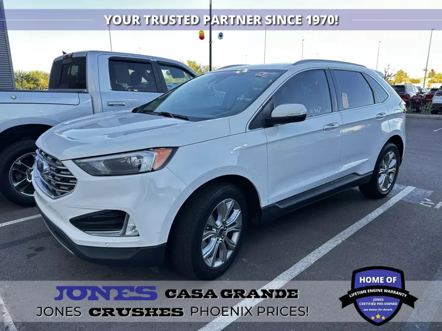 2022 Ford Edge Titanium photo 1