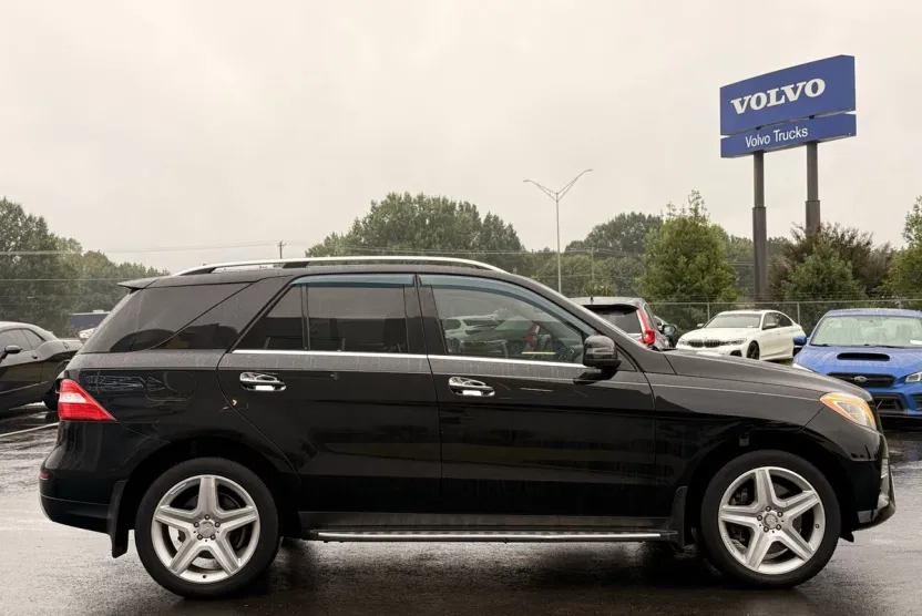 2014 Mercedes Benz ML 550 photo 1