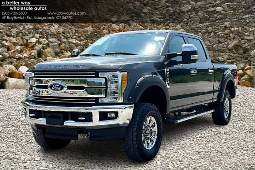 2017 Ford F-250 Lariat photo 1