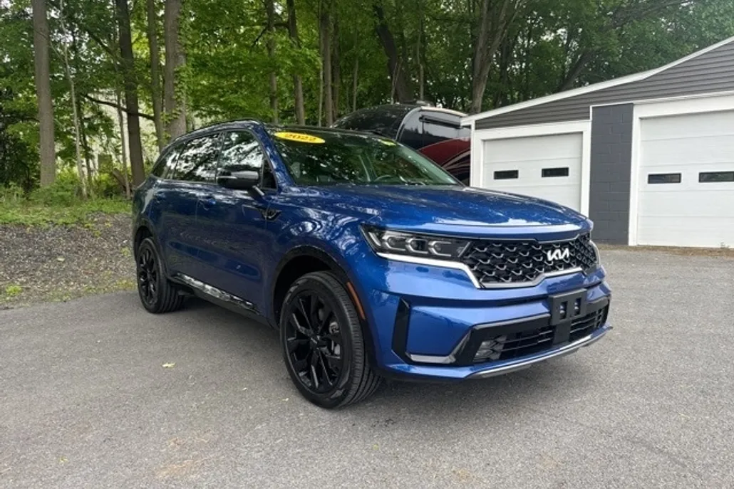 2022 Kia Sorento SX photo 1