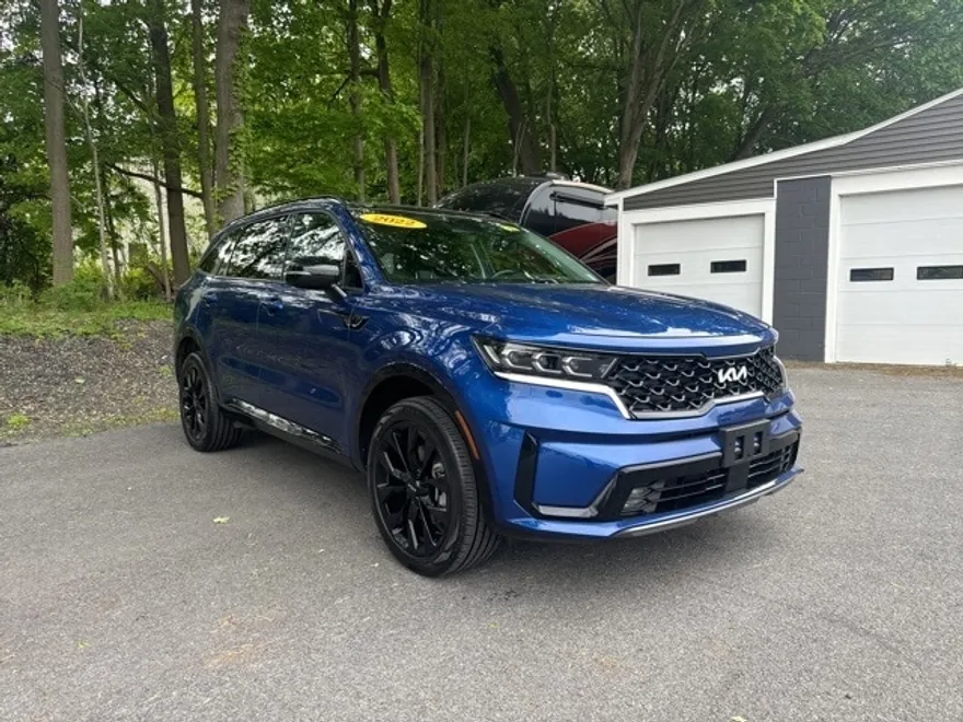 2022 Kia Sorento SX photo 1